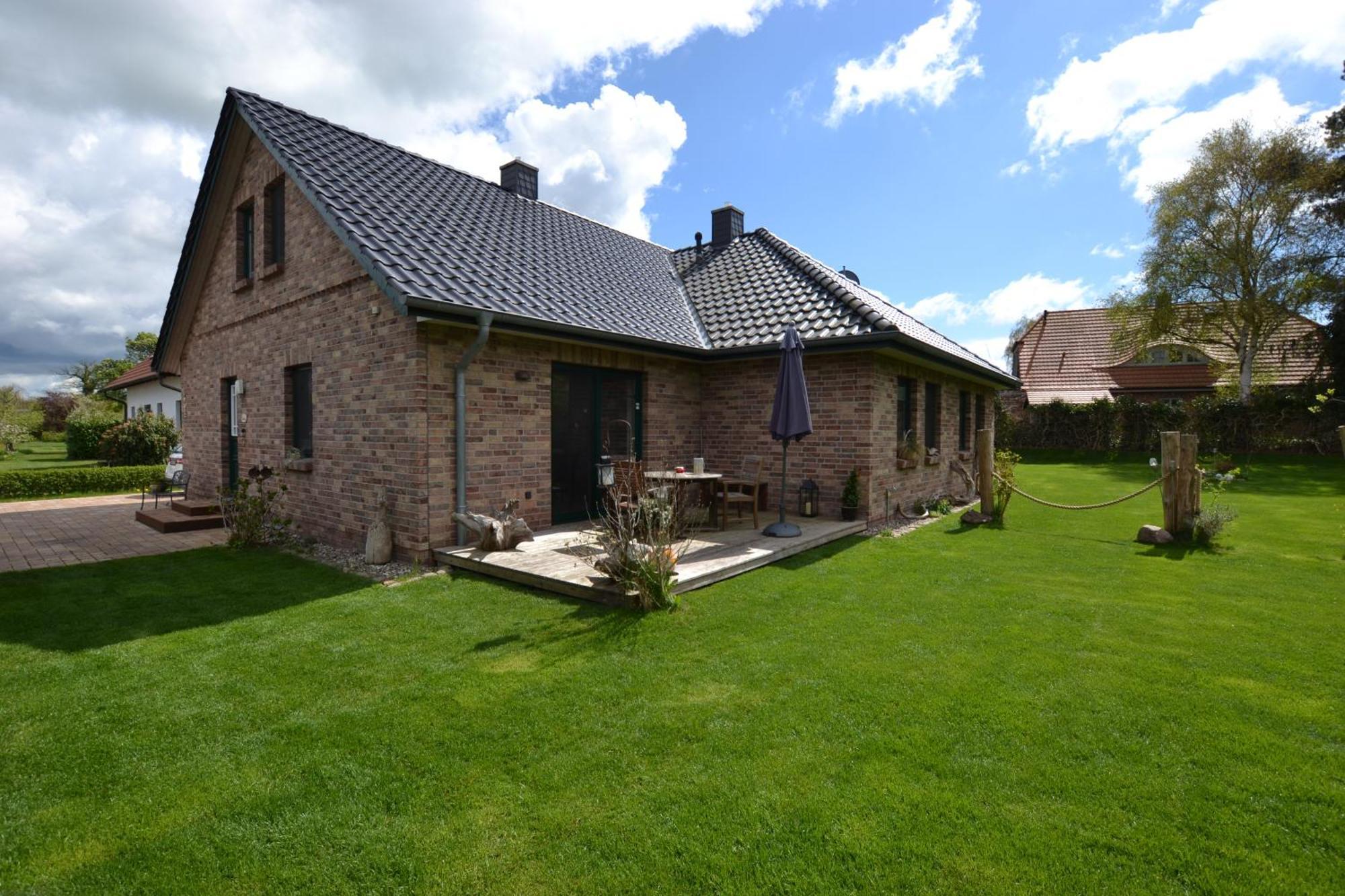 Dat Dardel Hus Born Buitenkant foto
