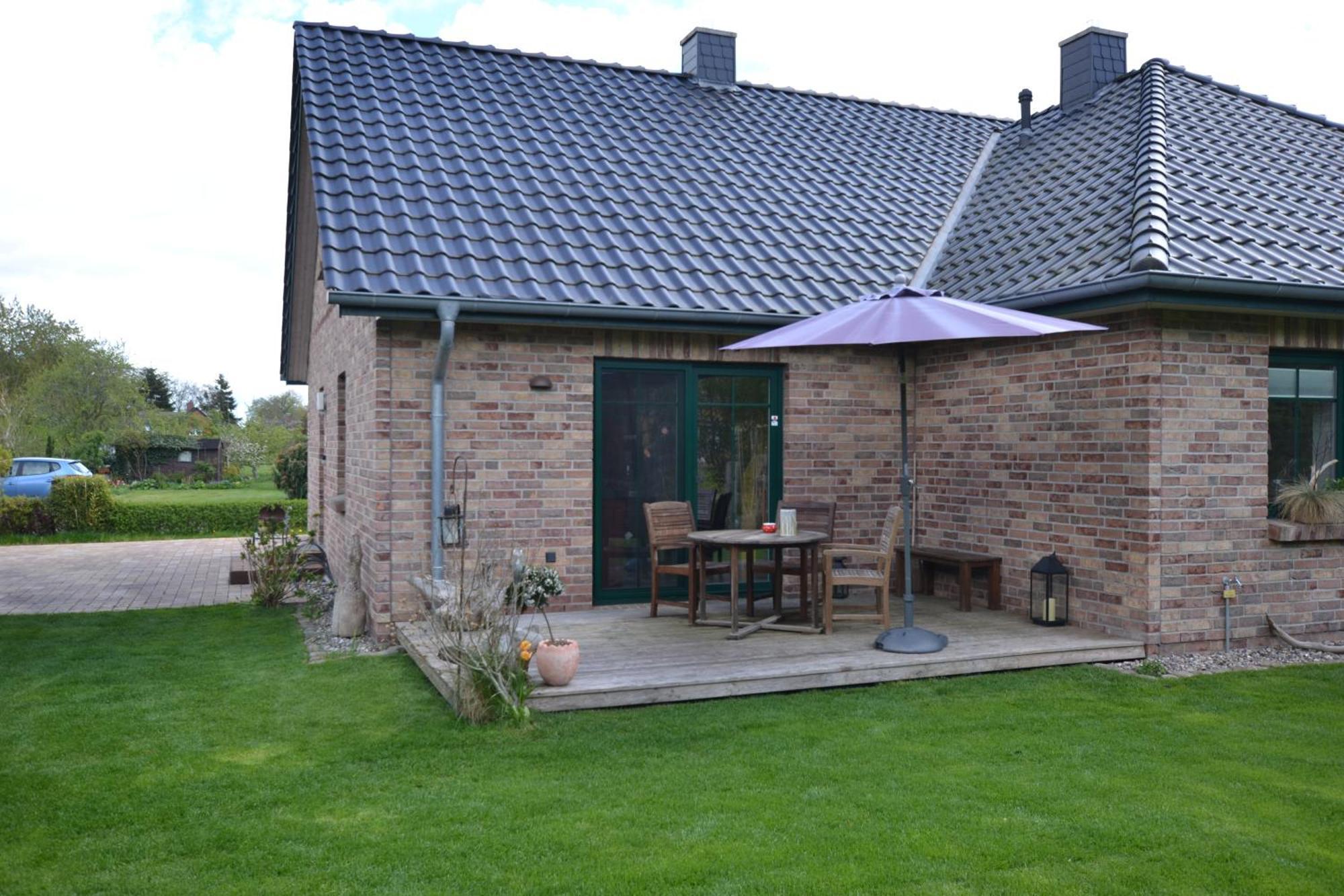 Dat Dardel Hus Born Buitenkant foto