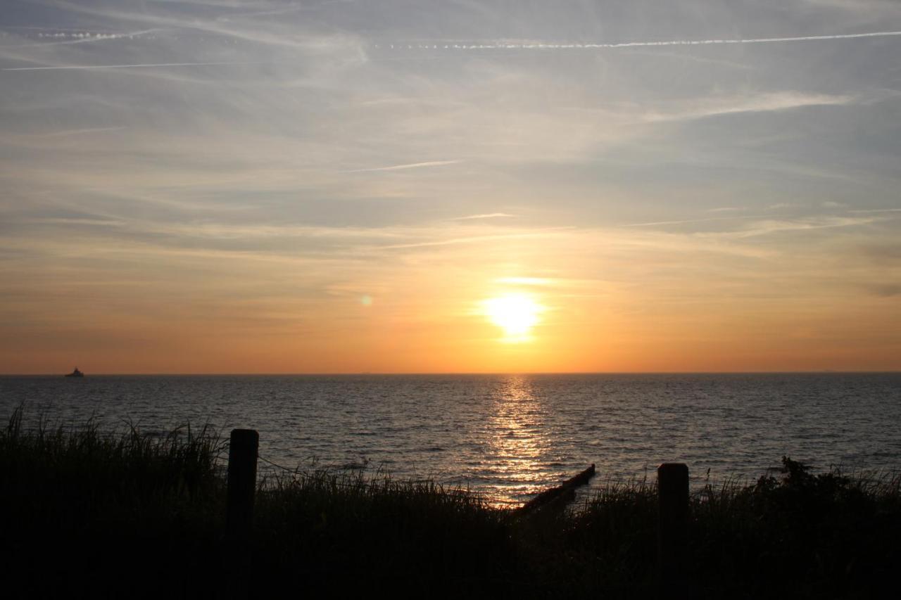 Dat Dardel Hus Born Buitenkant foto